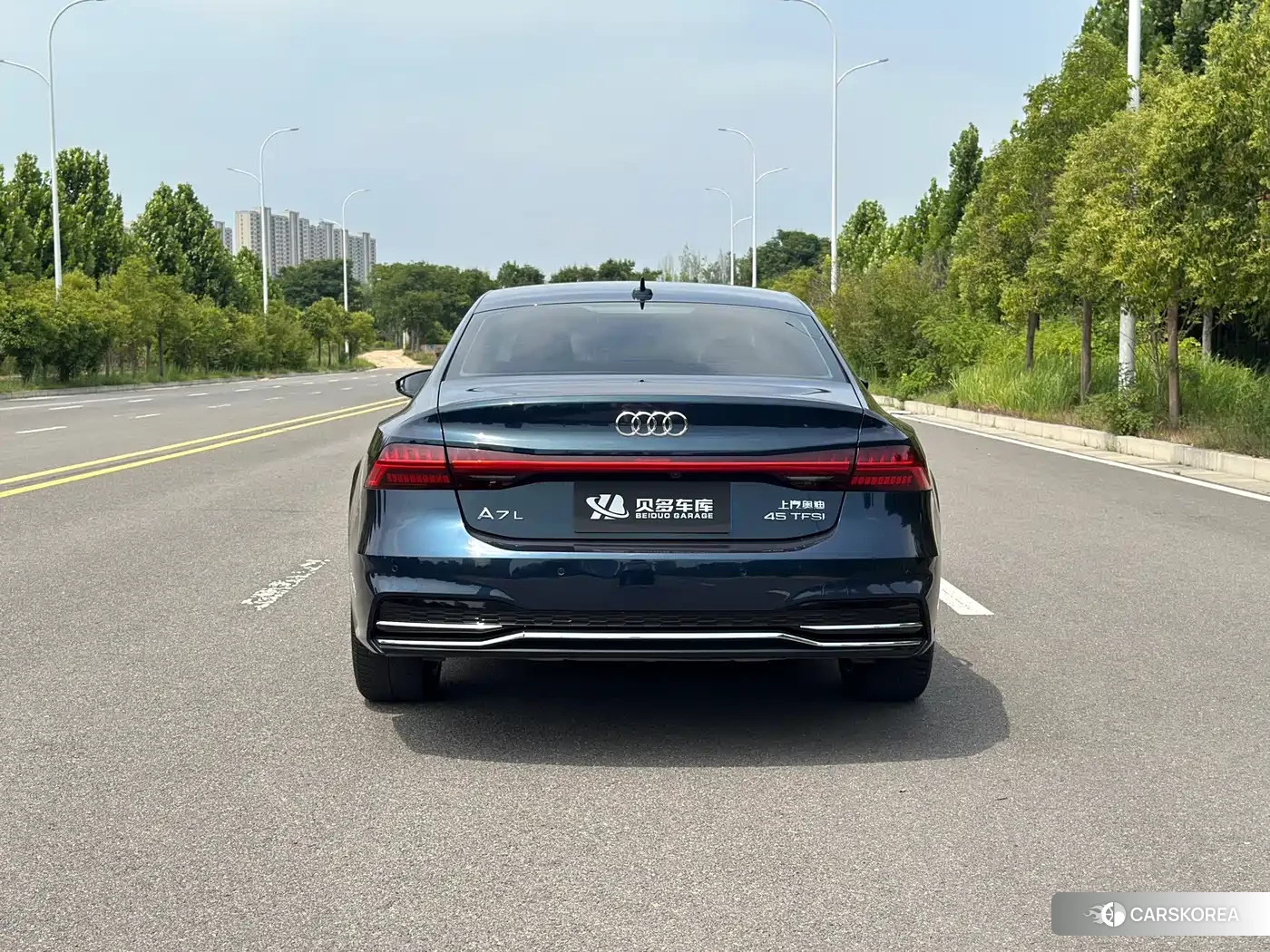 Audi A7L id 4628024 из Китая 13