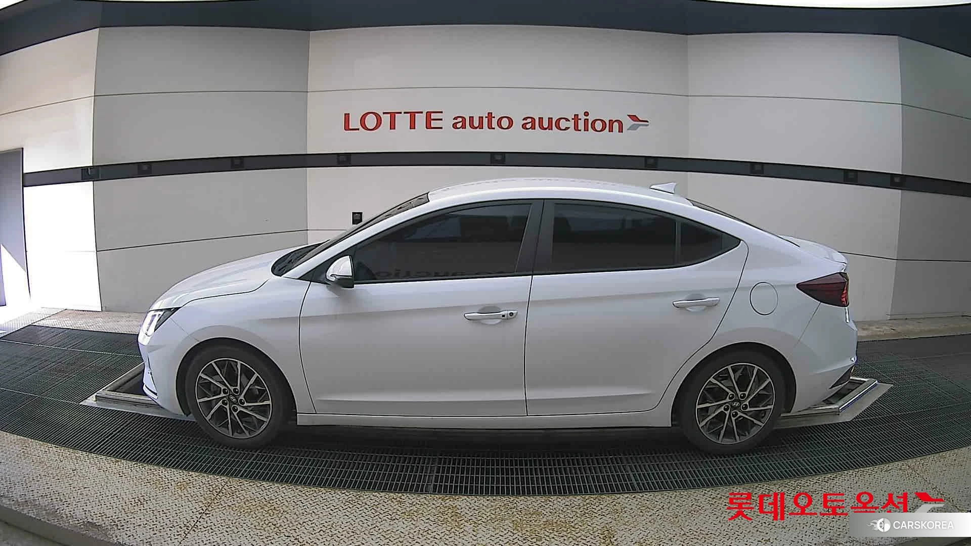 Hyundai Avante id 4289404 из Кореи 34