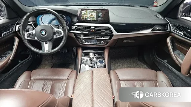 BMW 5 Series (G30) id 3391699 из Кореи 17