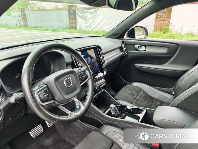 Volvo XC40 EV id 3957696 из Китая 16