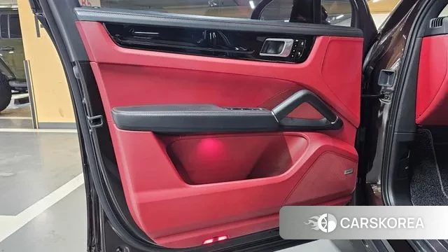 Porsche Cayenne (PO536) id 3592273 из Кореи 14