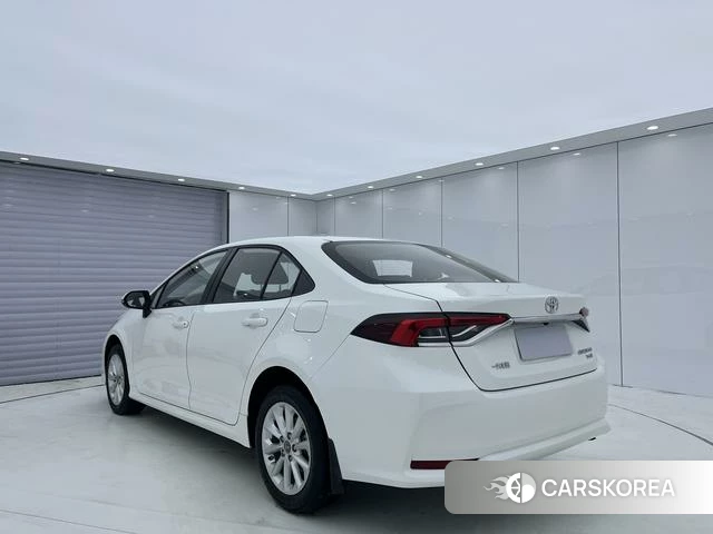 Toyota Corolla id 4365832 из Китая 16