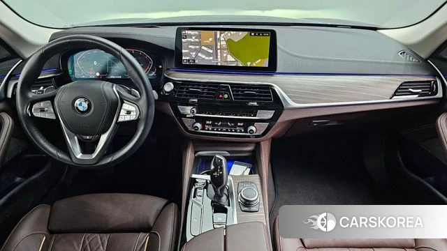 BMW 5 Series (G30) id 3903628 из Кореи 17