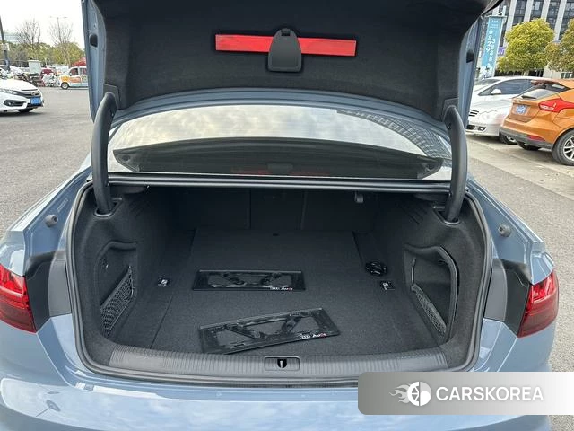 Audi A4L id 4241739 из Китая 17