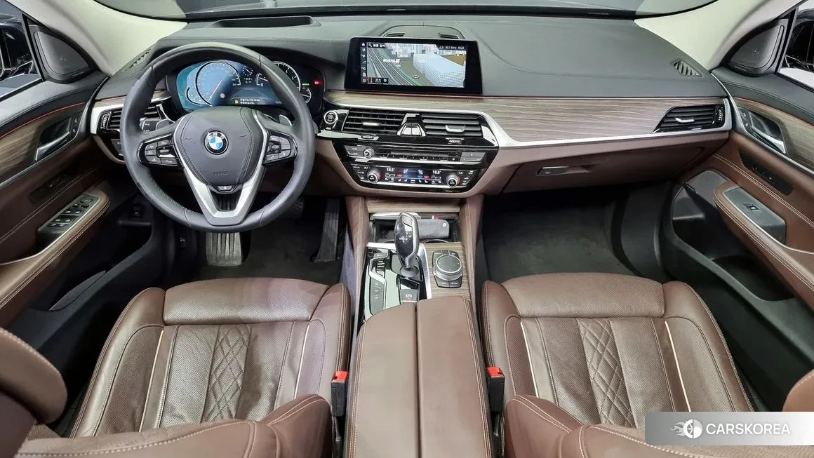 BMW 6 Series GT (G32) id 1655579 из Кореи 17