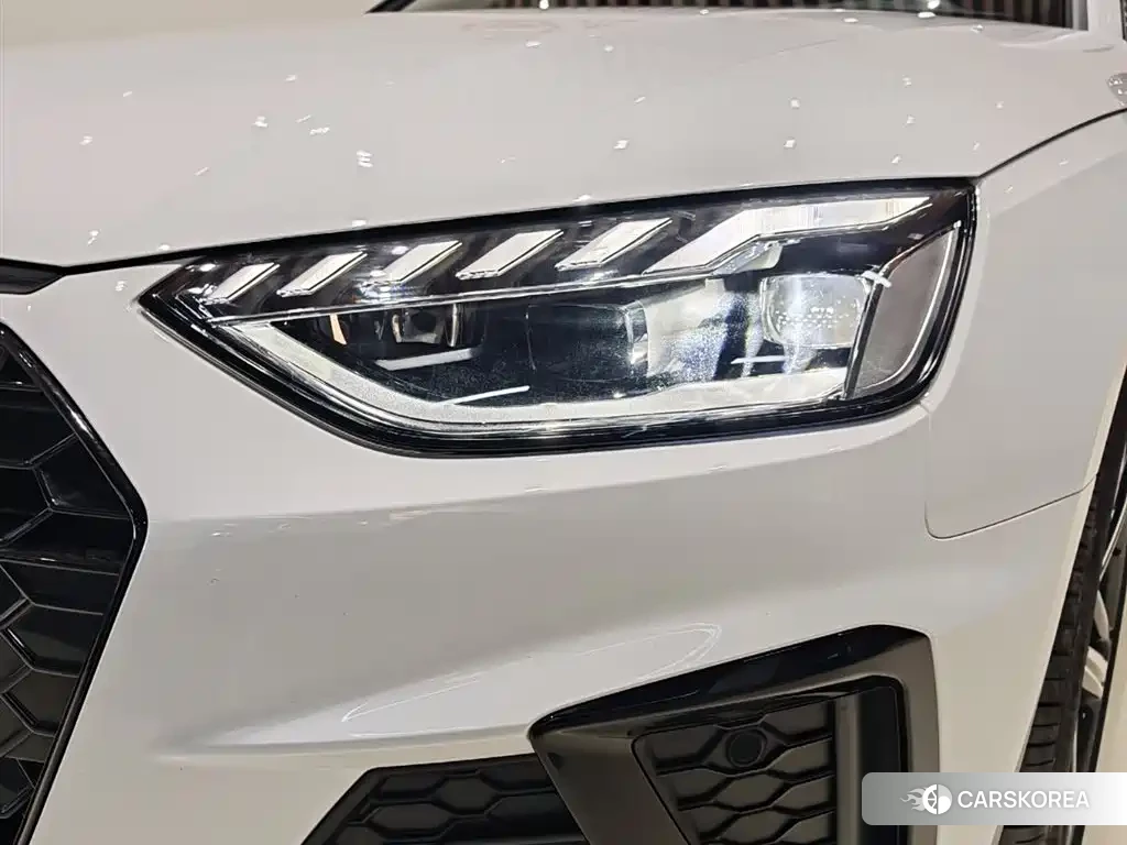 Audi A4L id 4617073 из Китая 12