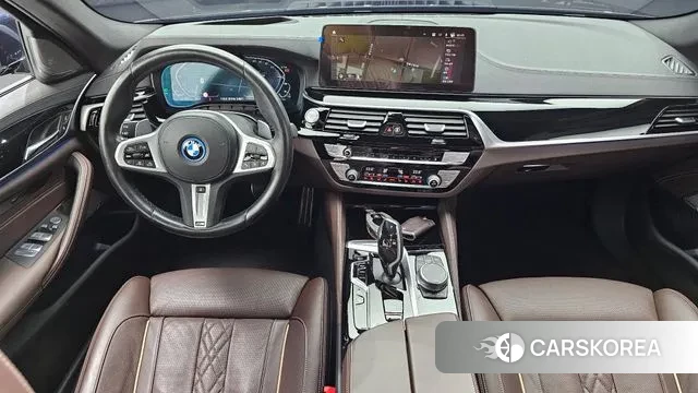 BMW 5 Series (G30) id 3615715 из Кореи 17