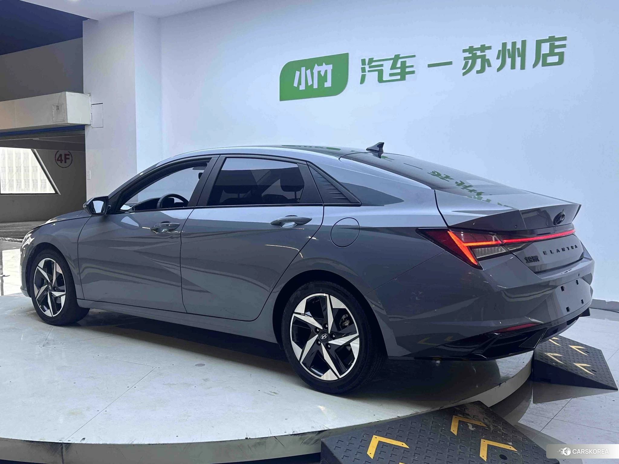 Hyundai Elantra id 4461741 из Китая 17