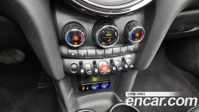 Mini Cooper Convertible id 2685009 из Кореи 17