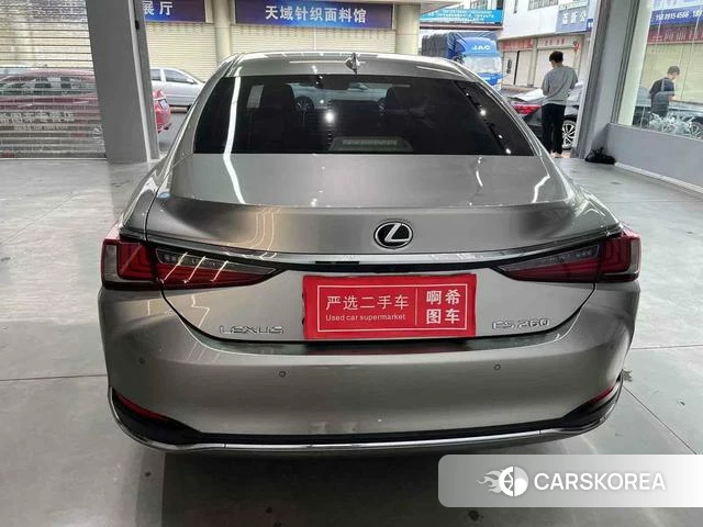 Lexus ES id 4274511 из Китая 7