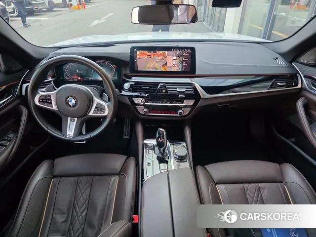 BMW 5 Series (G30) id 3338699 из Кореи 17