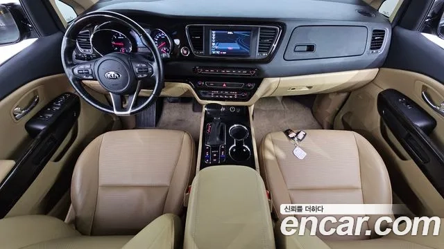 Kia The New Carnival id 2912121 из Кореи 17