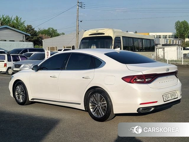 Hyundai Grandeur IG id 4225392 из Кореи 17