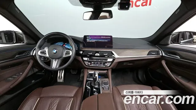 BMW 5 Series (G30) id 2671315 из Кореи 17