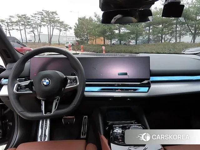 BMW 5 Series (G60) id 3477382 из Кореи 10