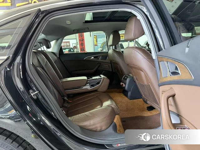 Audi A6L id 4213242 из Китая 17