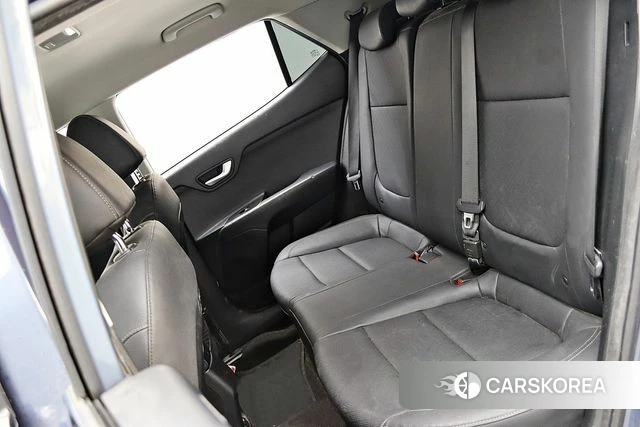 Kia Stonic id 3954990 из Кореи 17