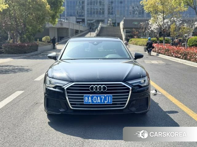 Audi A6L id 4272907 из Китая 7