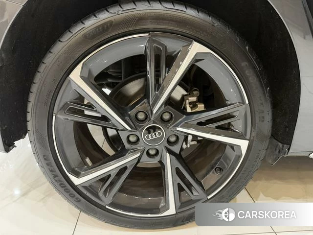 Audi A3 id 4348306 из Китая 22