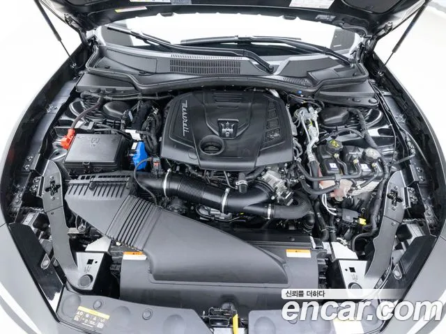 Maserati Ghibli id 2696165 из Кореи 17