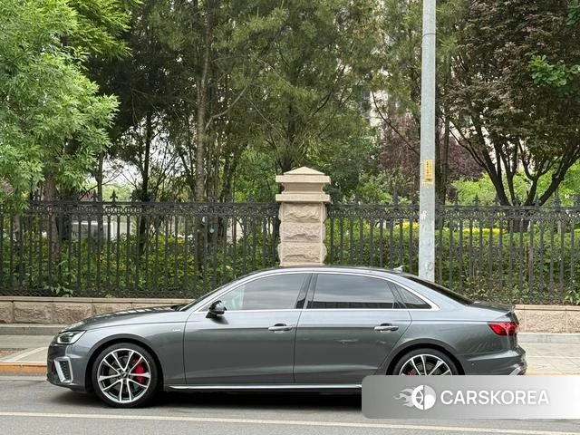 Audi A4L id 4300461 из Китая 28