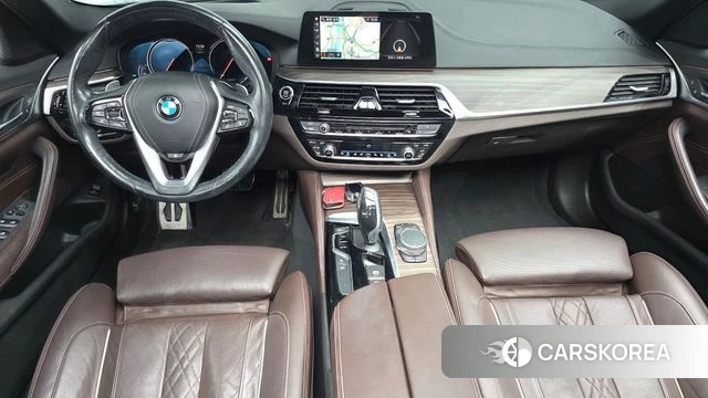 BMW 5 Series (G30) id 4907838 из Кореи 17