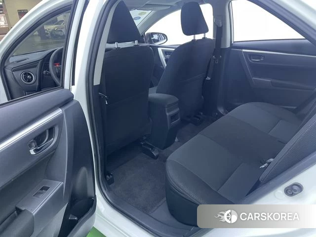 Toyota Corolla id 4240673 из Китая 9