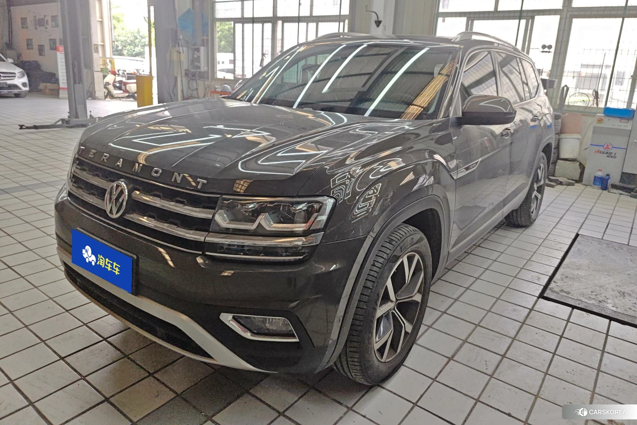 Volkswagen Teramont id 4510392 из Китая 14