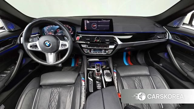 BMW 5 Series (G30) id 4619927 из Кореи 29