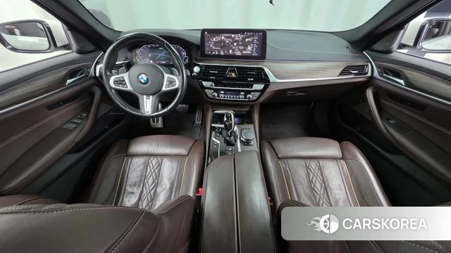BMW 5 Series (G30) id 4594245 из Кореи 17