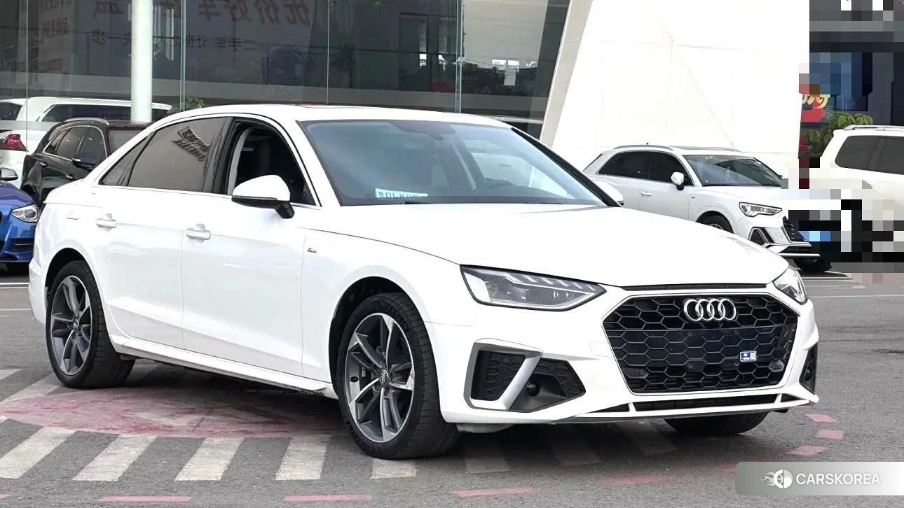 Audi A4L id 4420351 из Китая 7