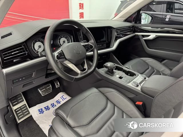 Volkswagen Touareg id 4297639 из Китая 34