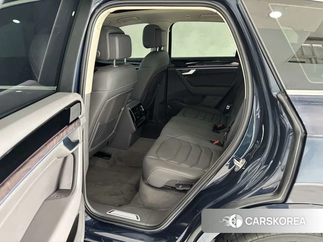 Volkswagen Touareg id 4299400 из Китая 29