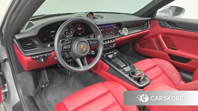 Porsche 911(992) id 4700828 из Кореи 29