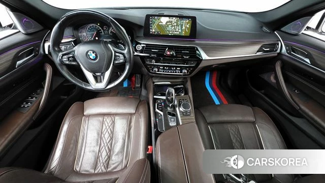 BMW 5 Series (G30) id 4020636 из Кореи 17