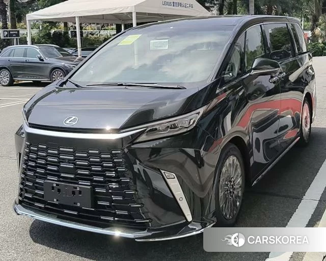 Lexus LM id 4259837 из Китая 14