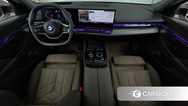 BMW 5 Series (G60) id 4892838 из Кореи 30