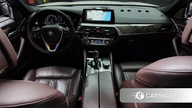 BMW 5 Series (G30) id 3440125 из Кореи 17