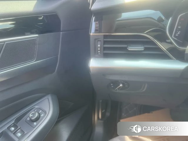 Volkswagen Passat id 4259943 из Китая 20