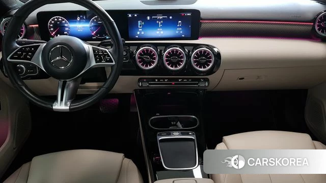 Mercedes-Benz A-Class W177 id 4360303 из Кореи 14
