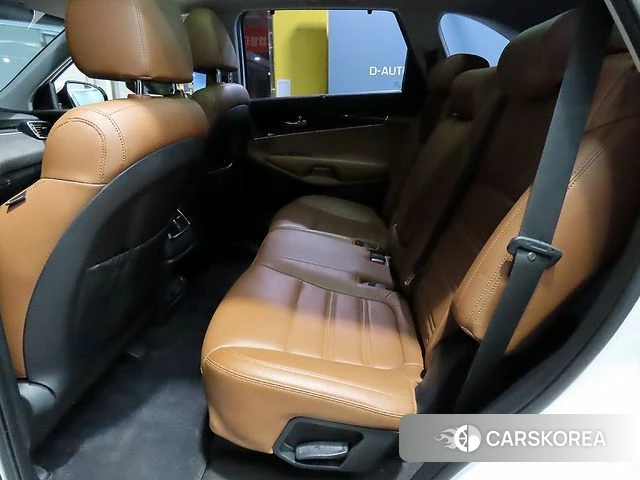 Kia The New Sorento id 4856546 из Кореи 17