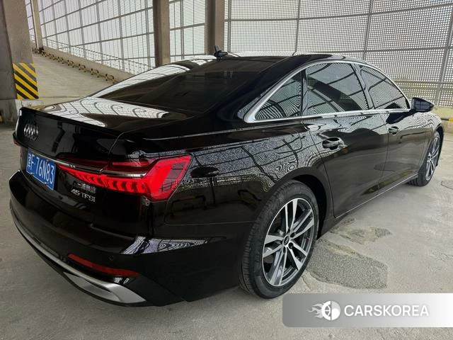 Audi A6L id 4297651 из Китая 7