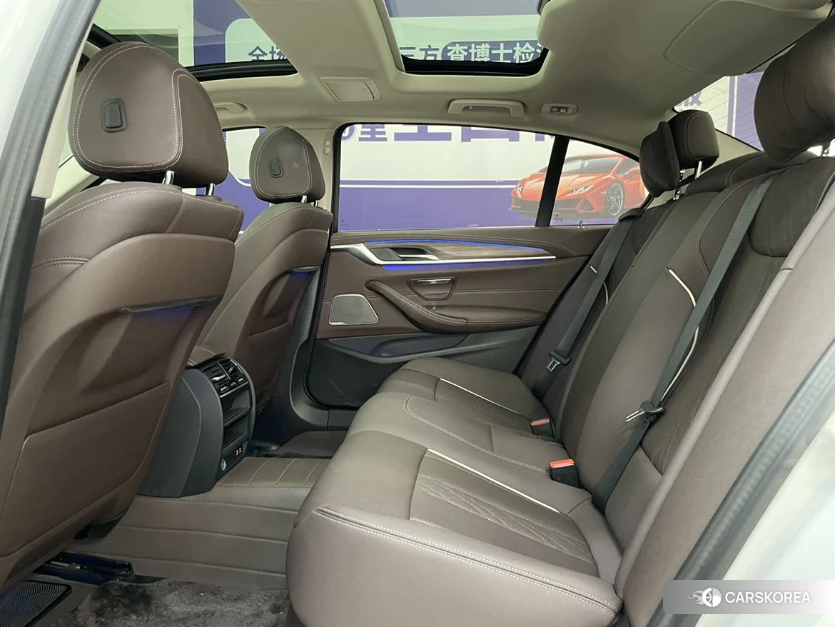 BMW 5 series id 4454447 из Китая 13