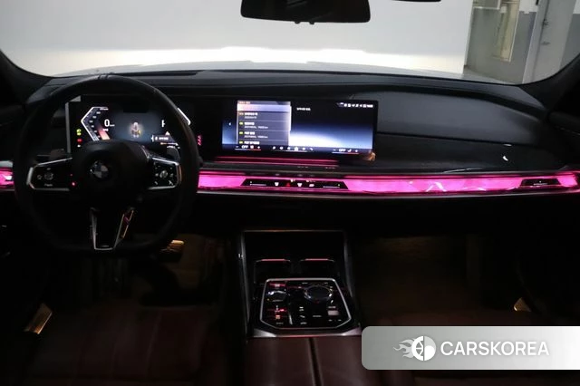 BMW 7 Series (G70) id 3864618 из Кореи 17