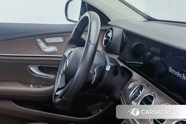 Mercedes-Benz E-class id 4334707 из Китая 21