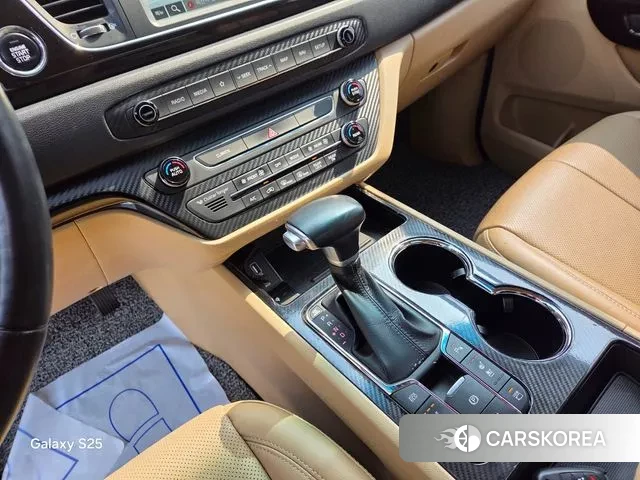 Kia The New Carnival id 3779210 из Кореи 17