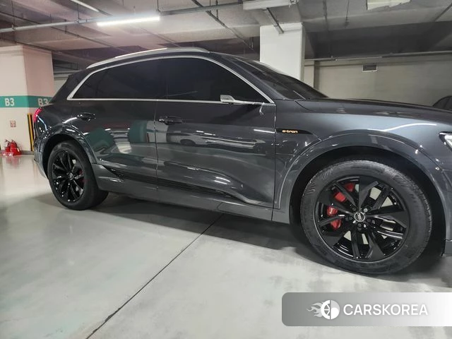 Audi e-Tron id 3792007 из Кореи 9