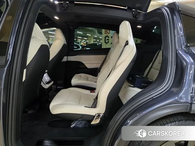 Tesla Model X id 2915139 из Кореи 17