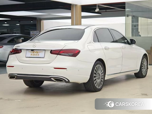 Mercedes-Benz E-class id 4279379 из Китая 9
