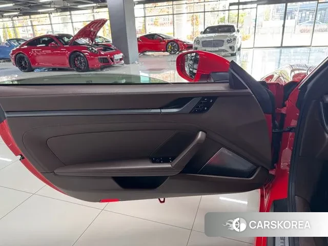 Porsche 911(992) id 3434052 из Кореи 15